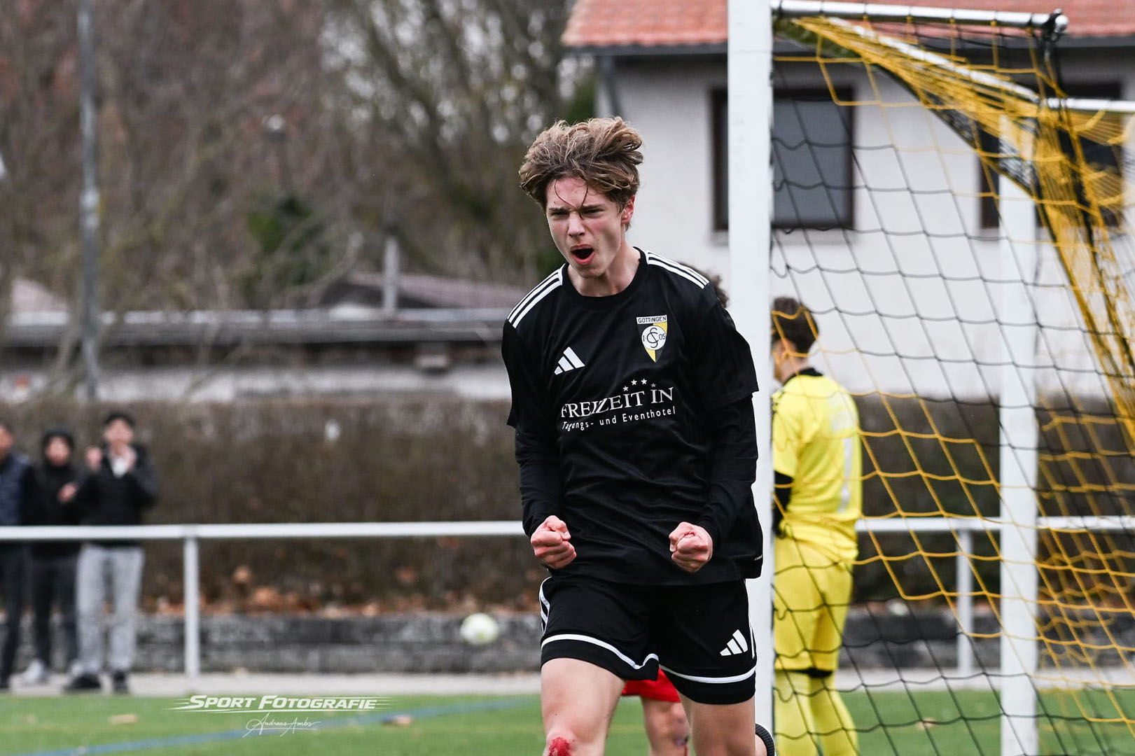 William Dooley playing for 1. SC Göttingen 05 U17 during his first season in Germany